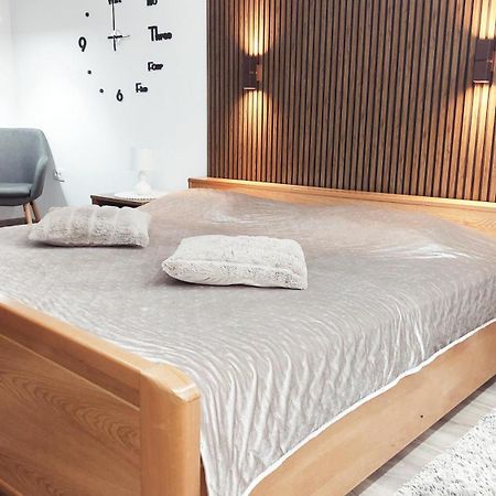 Cuza 21 Apartman Brăila Kültér fotó